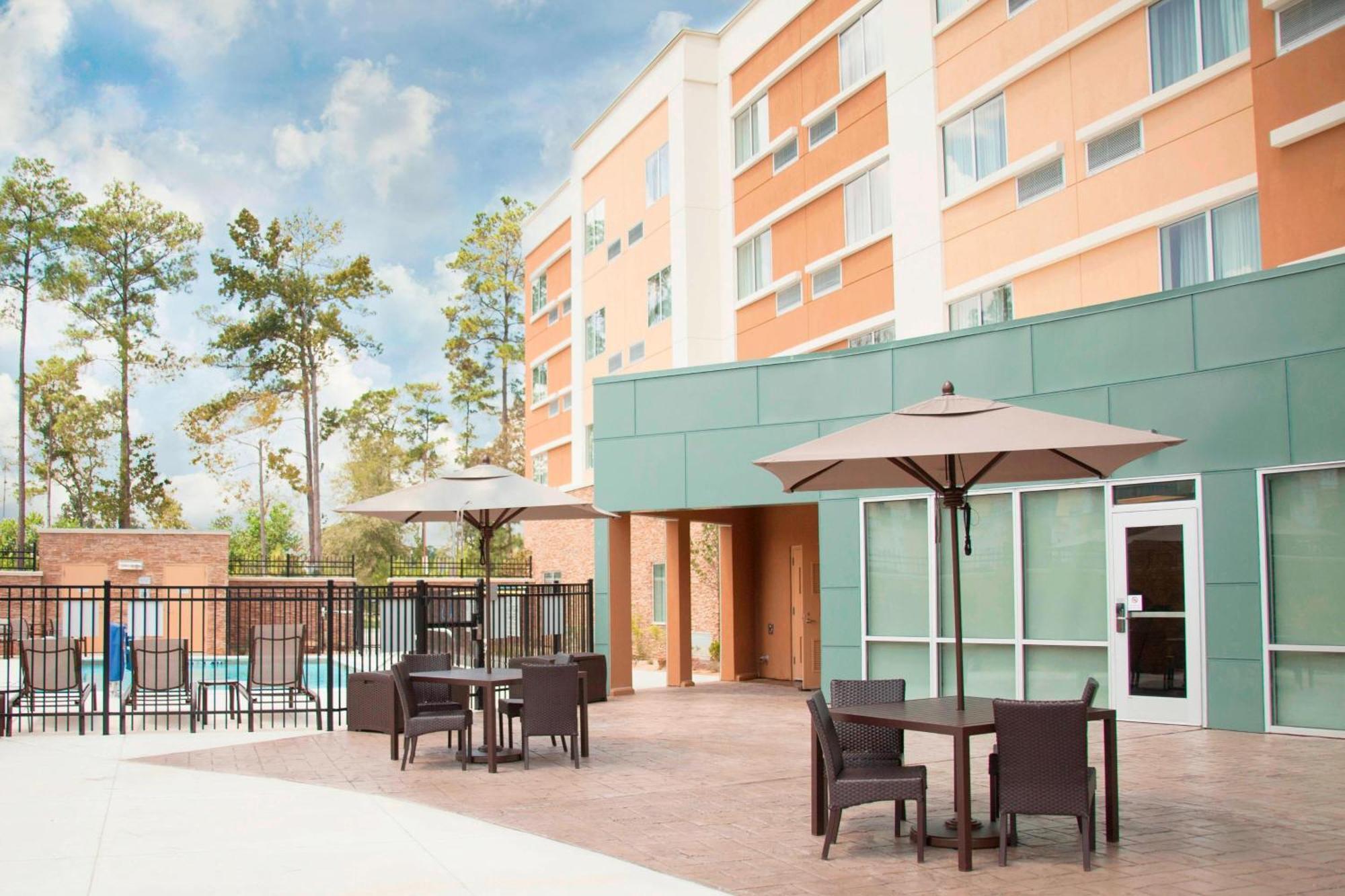 Courtyard By Marriott Houston City Place Spring Exterior photo